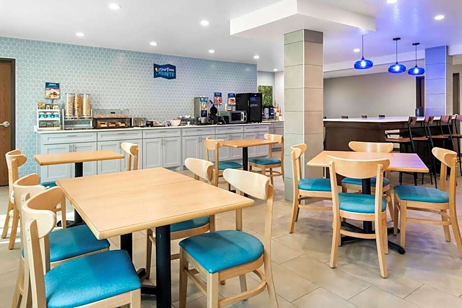 Clarion Pointe Fort Worth East - Arlington