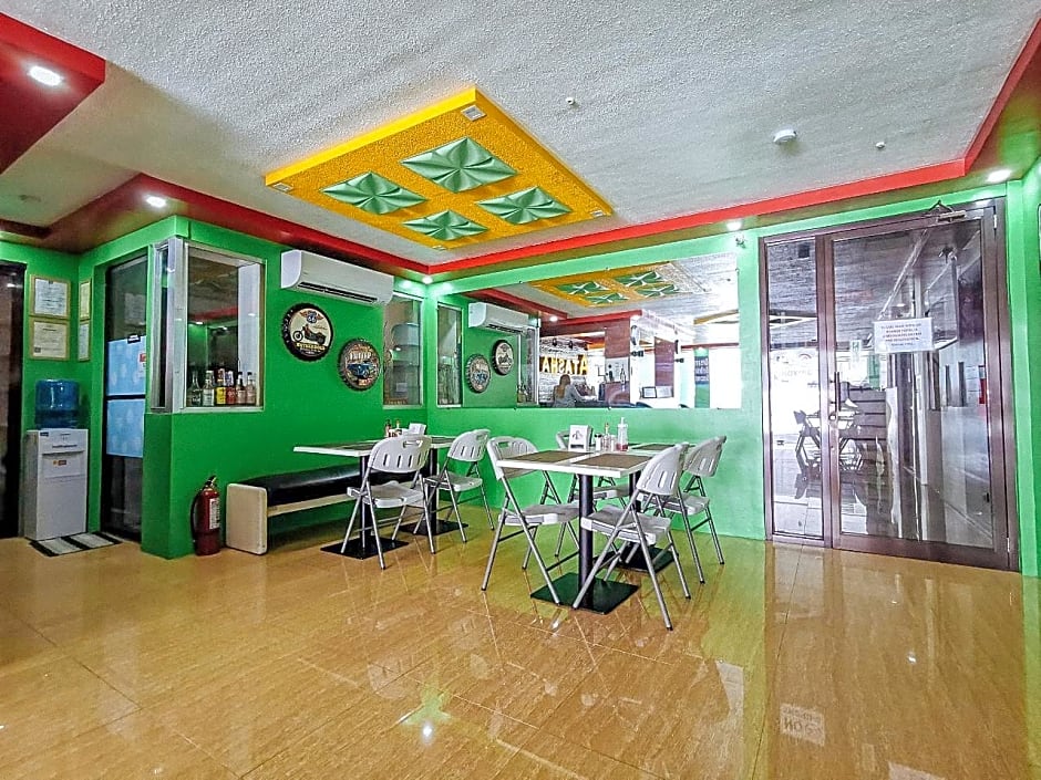 RedDoorz near Notre Dame of Dadiangas University