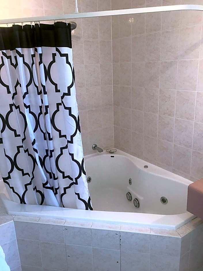 Deco City Motor Lodge