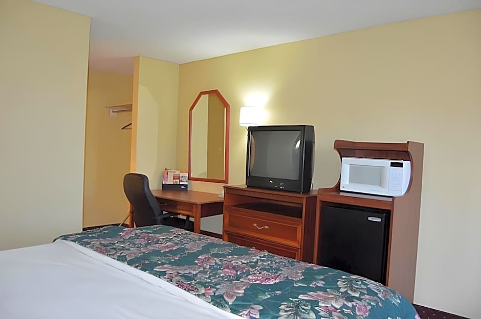 Americas Best Value Inn Tulsa at I-44