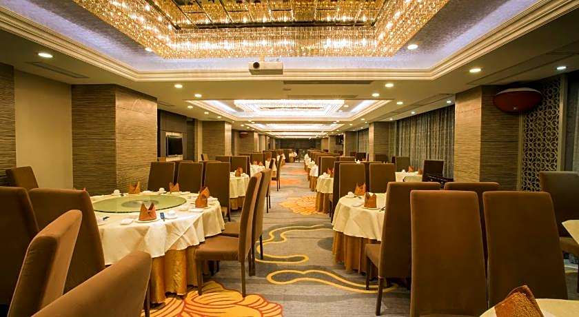 La Perle International Hotel