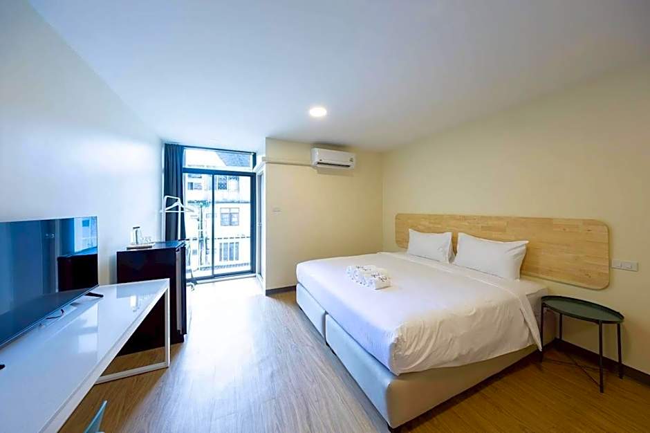 Fine Bed Hotel