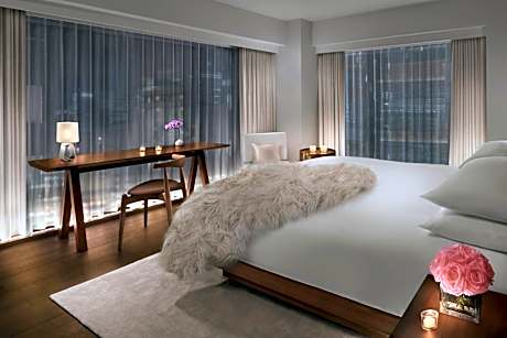 Premiere One-Bedroom King Suite with City View