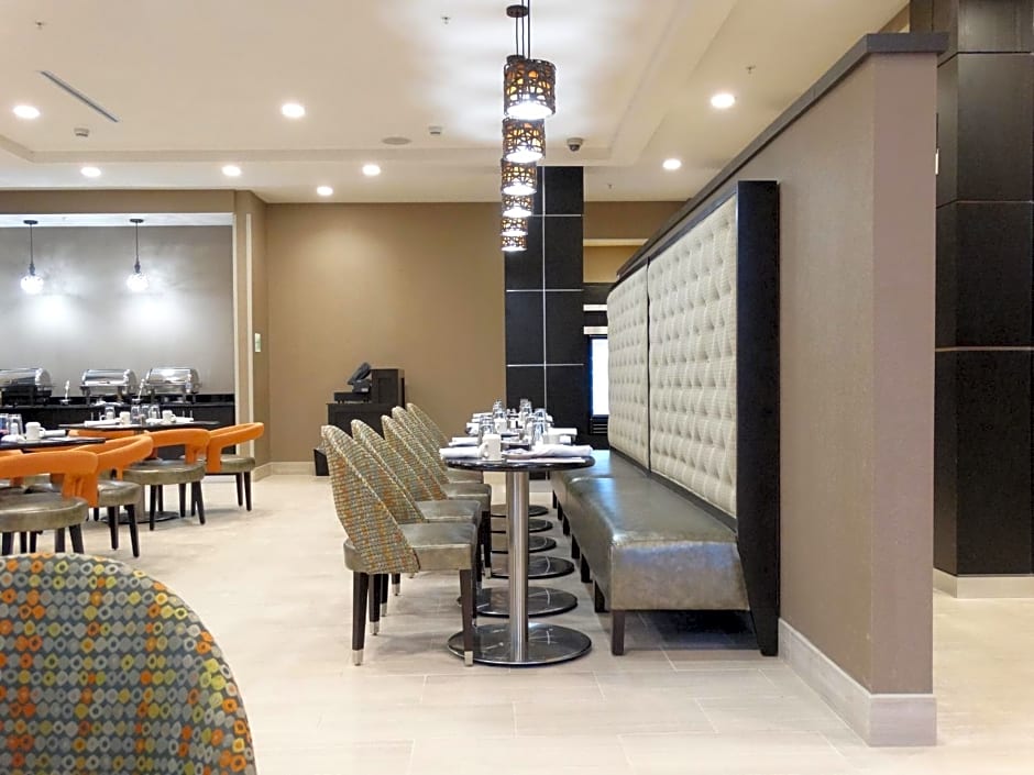 Holiday Inn Covington, an IHG Hotel