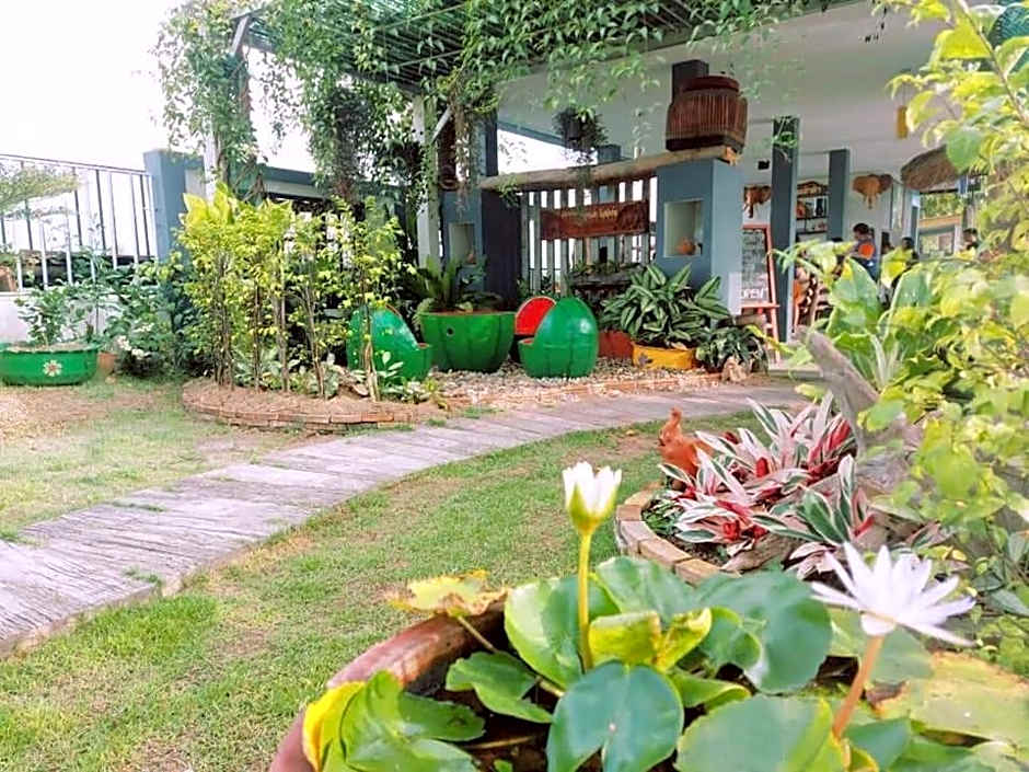 บ้านสวนแก้วเฮือนคำ