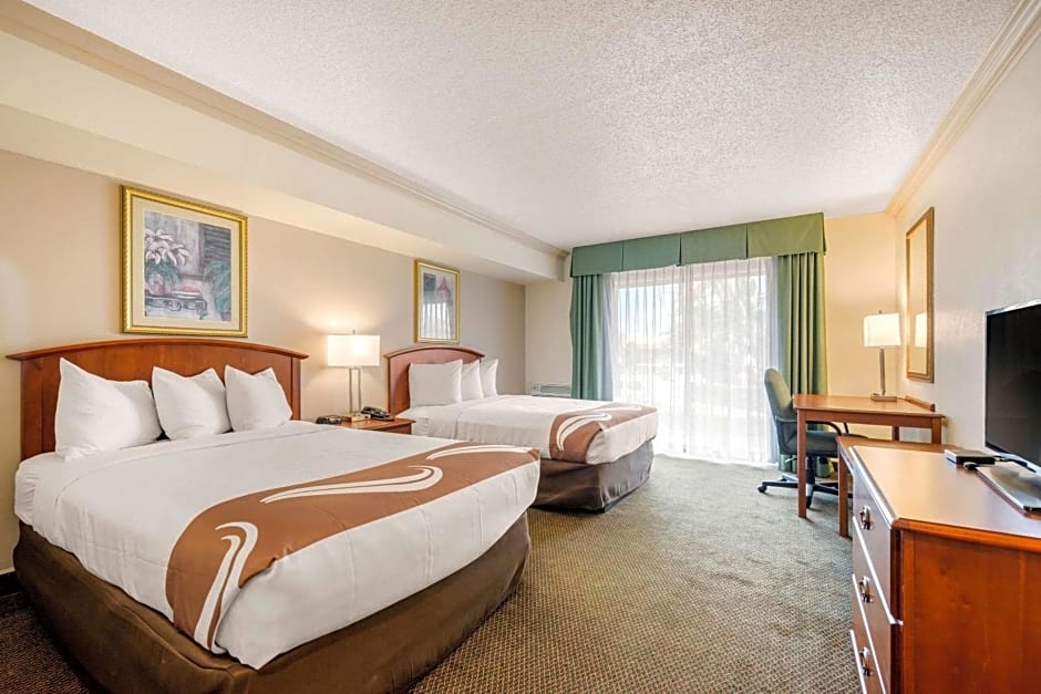 Quality Inn & Suites Tarpon Springs South