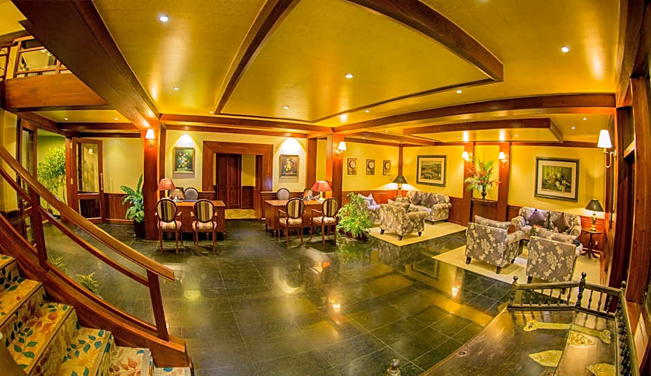 Hunasfalls Hotel