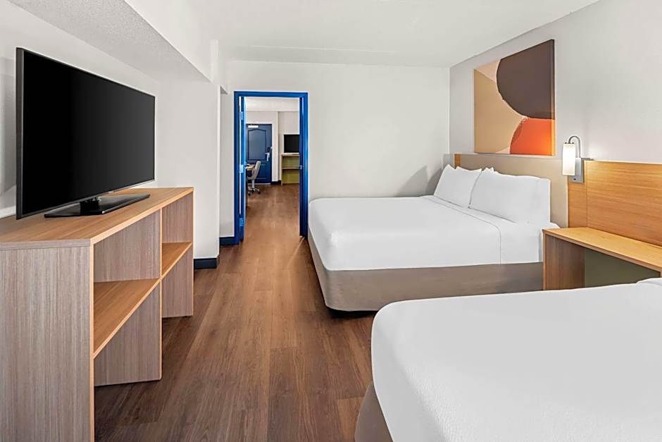 Spark by Hilton Woodbridge