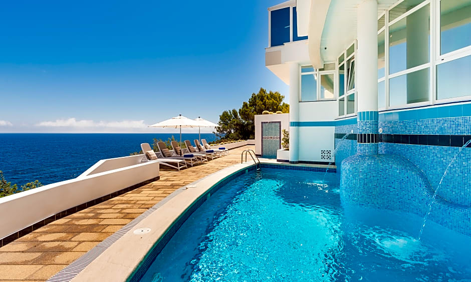 Globales Apartamentos Cala Viñas Adults Only + 16