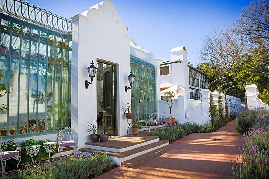 Akademie Street Boutique Hotel