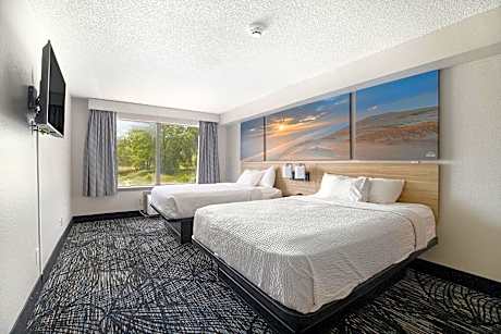 Days Inn & Suites by Wyndham Norton Shores/Muskegon