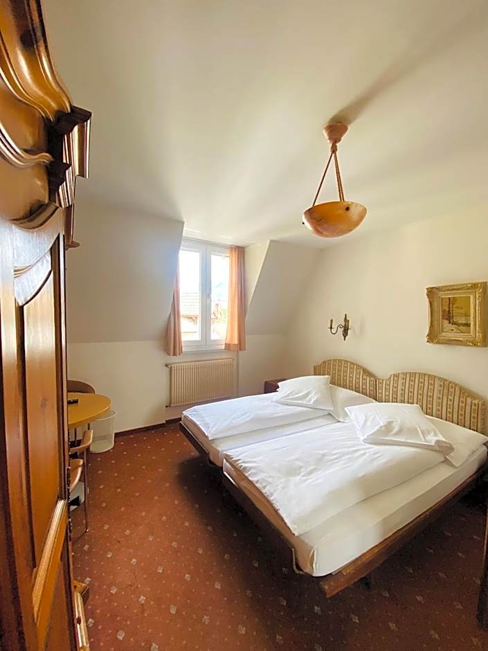 Hotel De La Paix