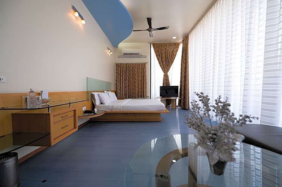 Photo 1 of 27 of Hotel Manasi