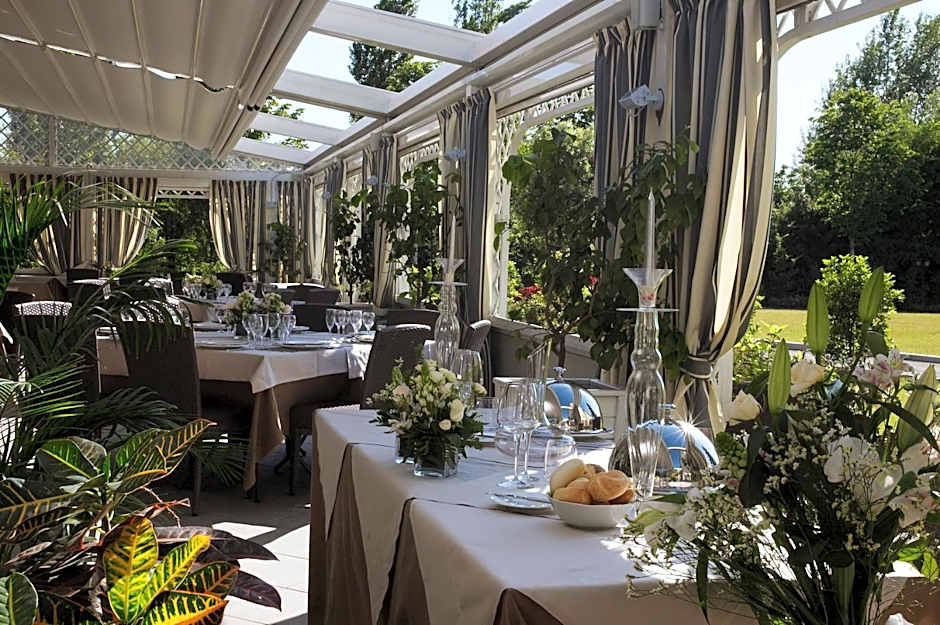 Savoia Hotel Regency