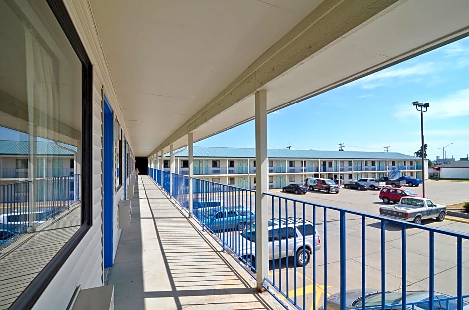 Americas Best Value Inn - Lincoln