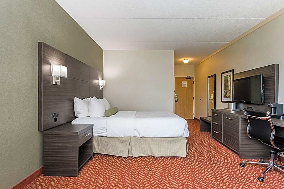 Best Western Inn On The Bay