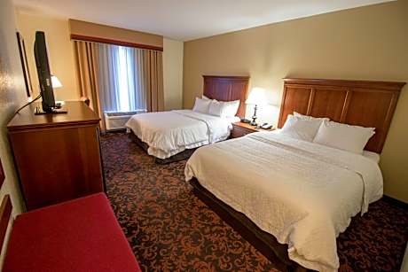 Room with Two Queen Beds - Non-Smoking