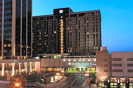 DoubleTree By Hilton Omaha Downtown