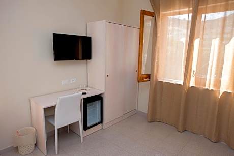 Double Room with Balcony and Sea View