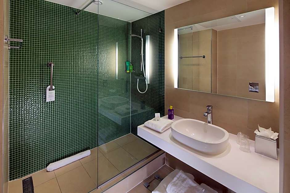 The Orchard Hotel & Restaurant