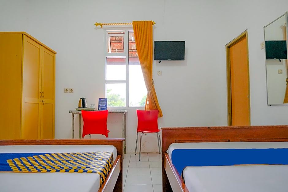 OYO Life 2638 Hotel Raya