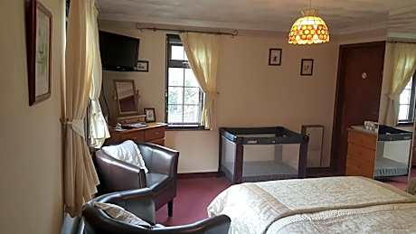 Kingfisher Cottage
