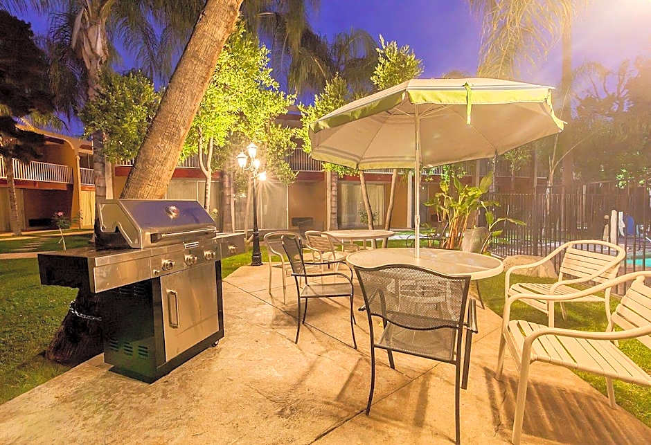 Clarion Hotel Bakersfield North