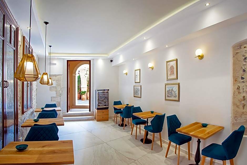 Casa Moazzo Suites and Apartments