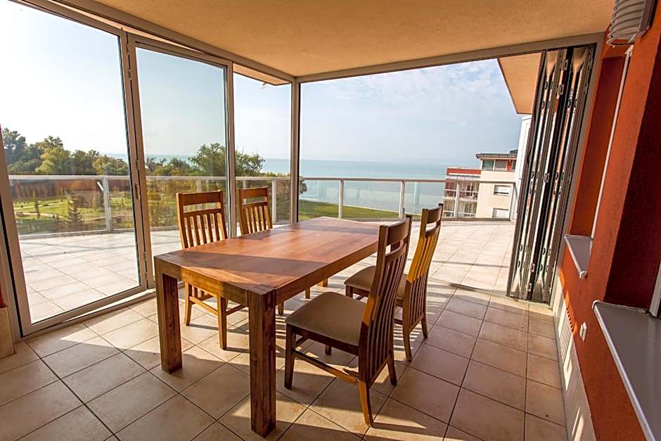 Luxury Apartment Hotel Siófok