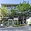 Blu Monkey Bed and Breakfast Phuket