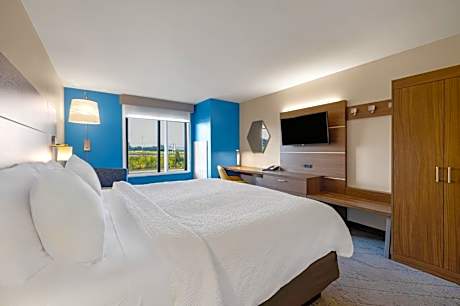 King Room - Hearing Accessible/Non-Smoking