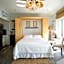 Palm Beach Hotel with Juliette Balconies! 2 blocks from beach! Historic Landmark