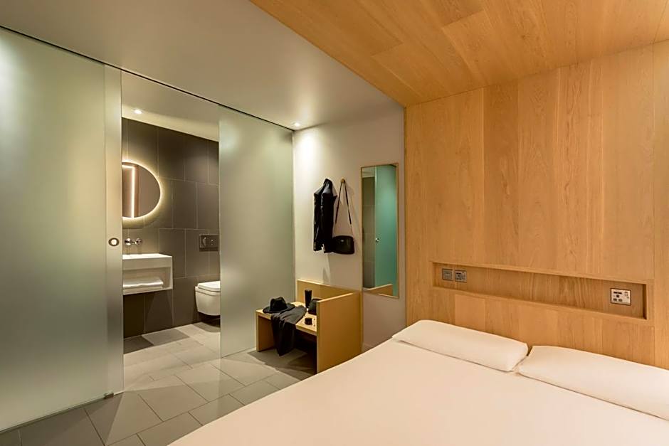 Zedwell Piccadilly Circus