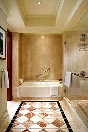 Presidential Suite, 1 Bedroom Presidential Suite, 1 King, Andes Mountain View, Mountain View