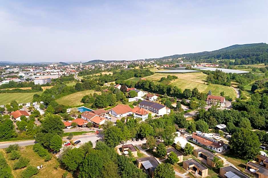 Wirthshof Hotel & Chalets