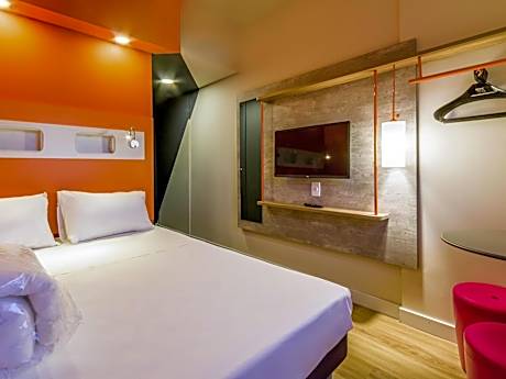 Modern Apartment with 1 Double Bed