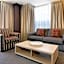 Oaks Adelaide Horizons Suites
