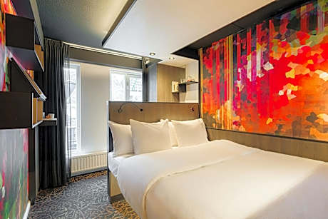 Small Room 1 Double Bed