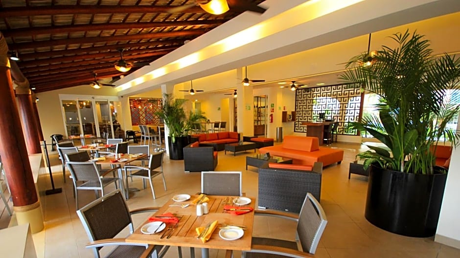 Holiday Inn Huatulco By IHG