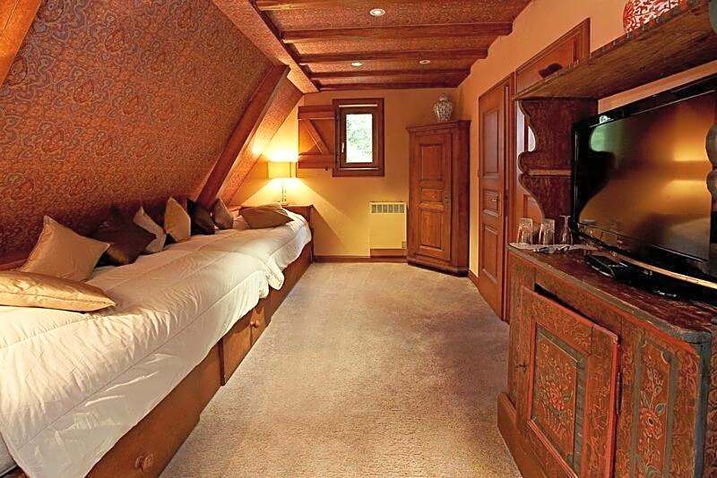 Photo 1 of 3 of Suite