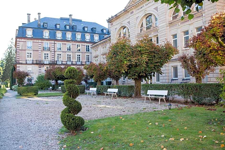 Le Grand Hotel de Plombieres by Popinns