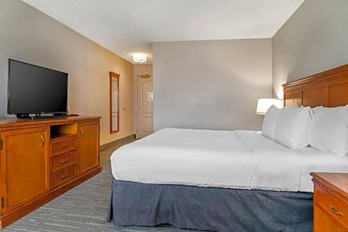 Country Inn & Suites by Radisson, Rossford - Toledo South