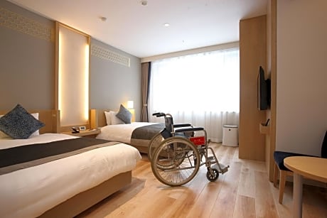Twin Room - Disability Access - Non-Smoking