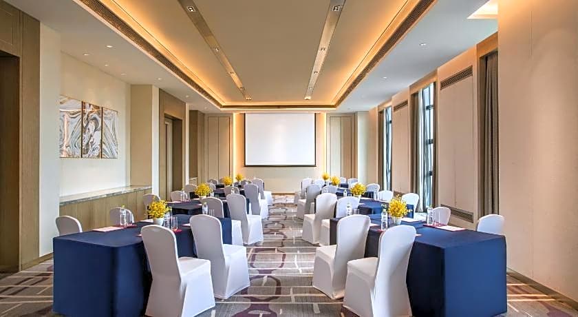 Crowne Plaza Harbin Songbei By IHG