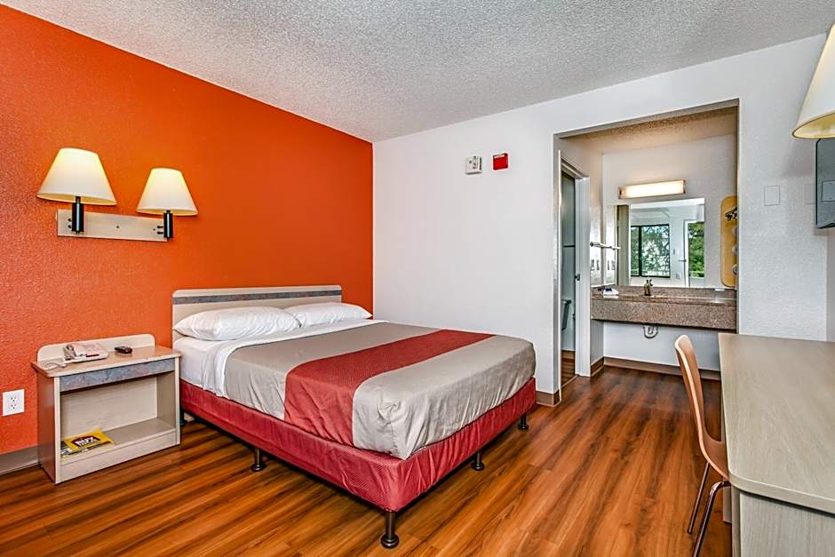 Motel 6-Fairfield, CA - North