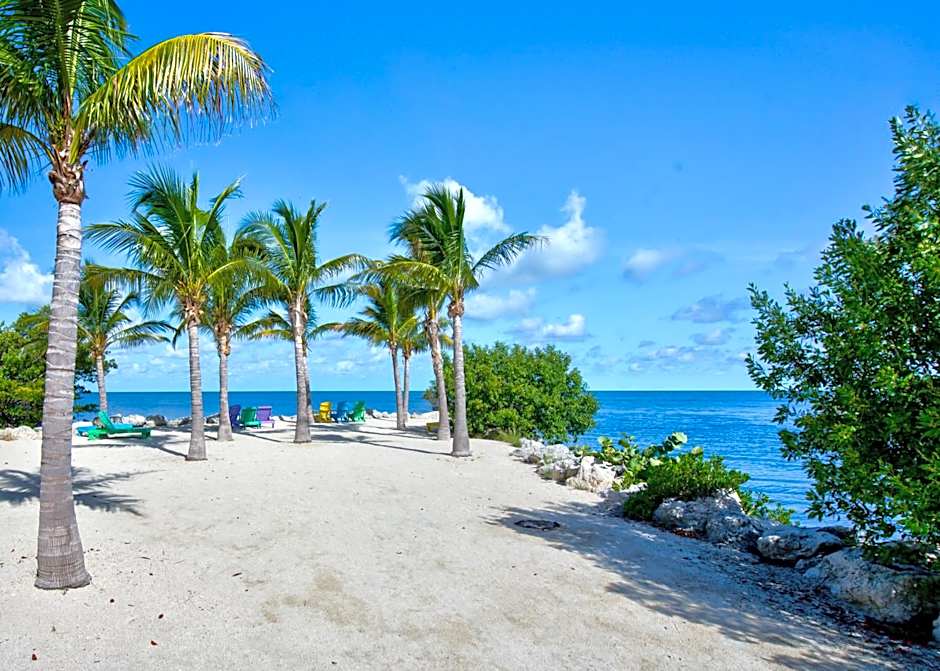 Aqua Lodges at Coconut Cay Rv and Marina