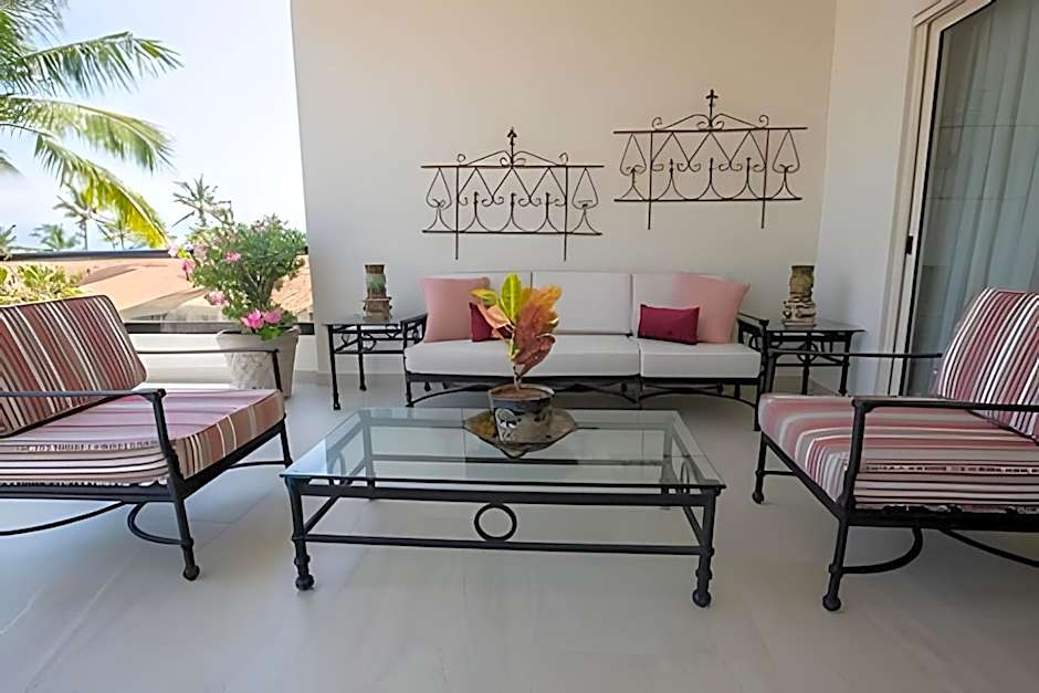 Grand Marina Villas