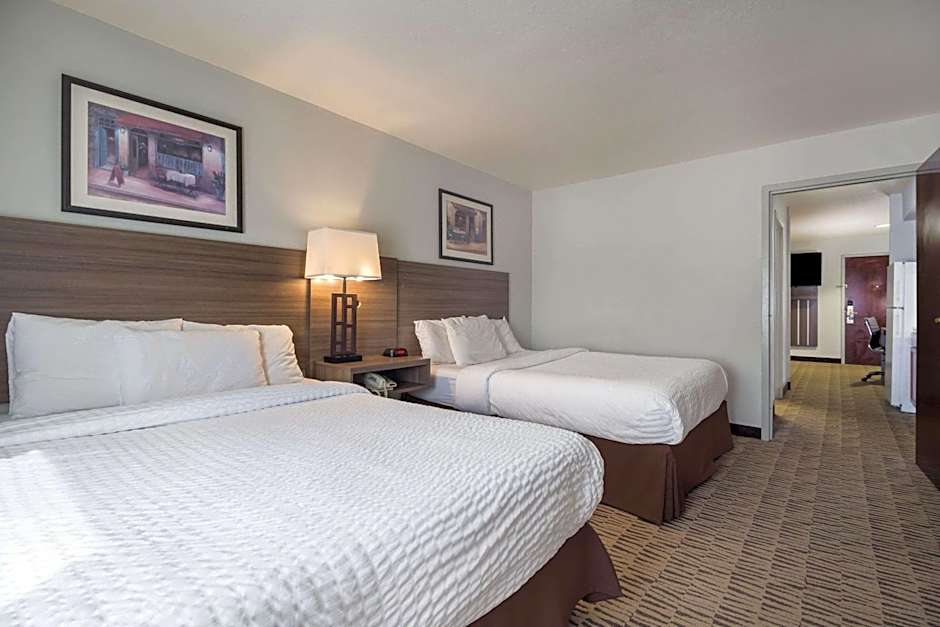 Clarion Pointe Charleston - West Ashley