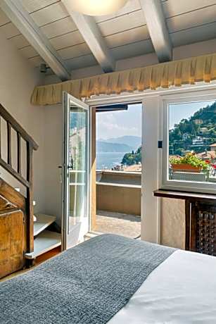 Double or Twin Room with Lake View