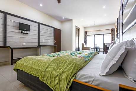 Deluxe Double Room - No View